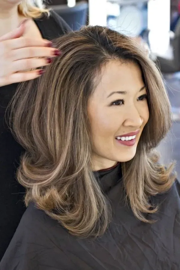 Bem na Foto: 20 dicas de corte de cabelo médio para orientais