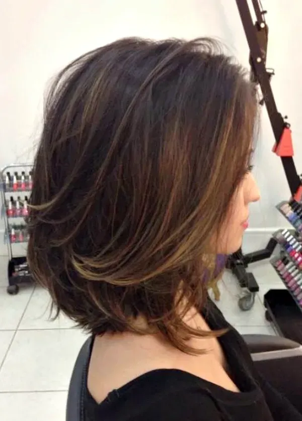Bem na Foto: 20 dicas de corte de cabelo médio para orientais