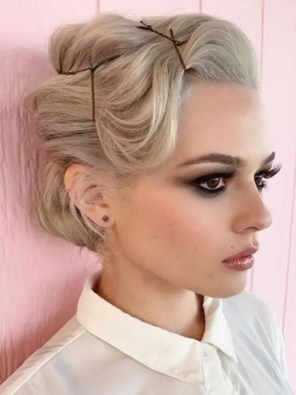 17 Penteados rápidos com grampos de cabelo
