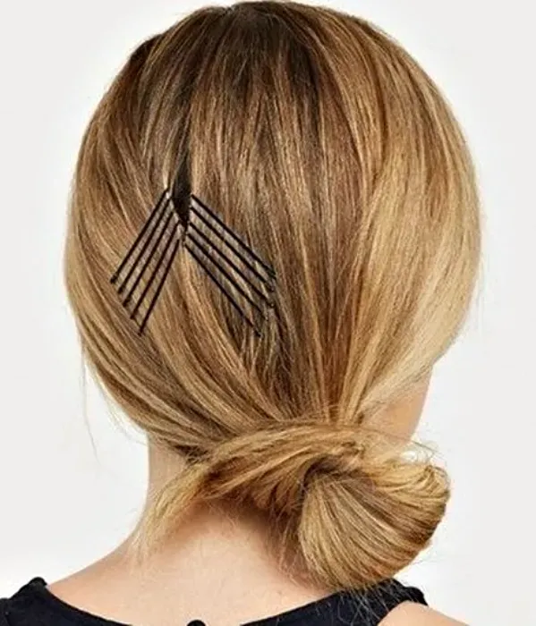 Penteados fáceis para cabelos longos com grampos de cabelo