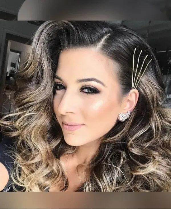 Penteados fáceis para cabelos longos com grampos de cabelo