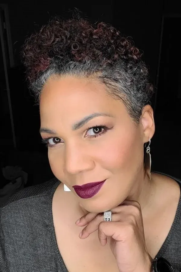 Cortes de Cabelo Modernos para Senhoras: Inspirações com Estilo e Elegância