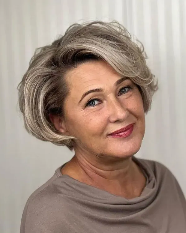 Novo Visual: Inspirações de Cortes de Cabelo para Mulheres com 60 Anos ou Mais