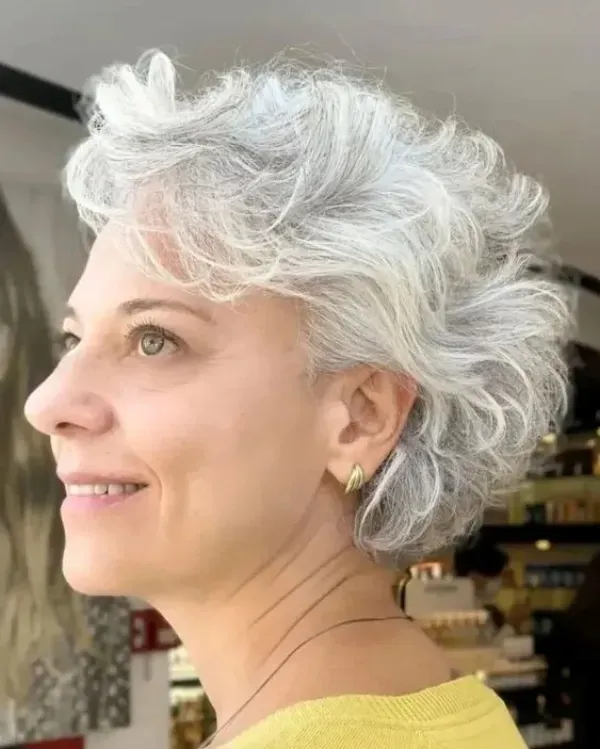 Novo Visual: Inspirações de Cortes de Cabelo para Mulheres com 60 Anos ou Mais