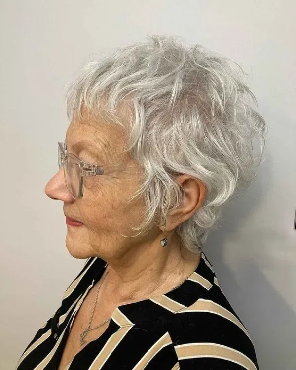 Novo Visual: Inspirações de Cortes de Cabelo para Mulheres com 60 Anos ou Mais