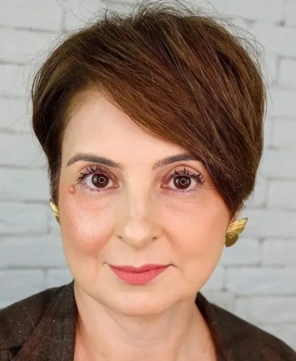 Dicas de Cortes de Cabelo Elegantes para Mulheres com Mais de 50 Anos