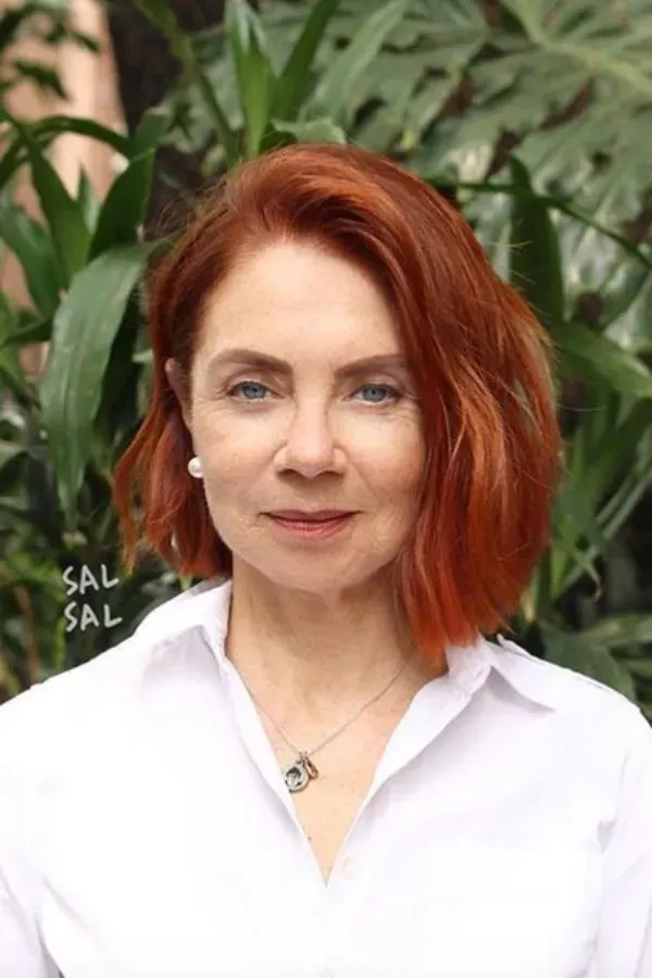 Dicas de Cortes de Cabelo Elegantes para Mulheres com Mais de 50 Anos