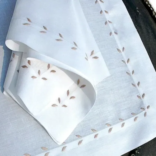Modelos de Bordados Delicados - Bordados que Encantam!
