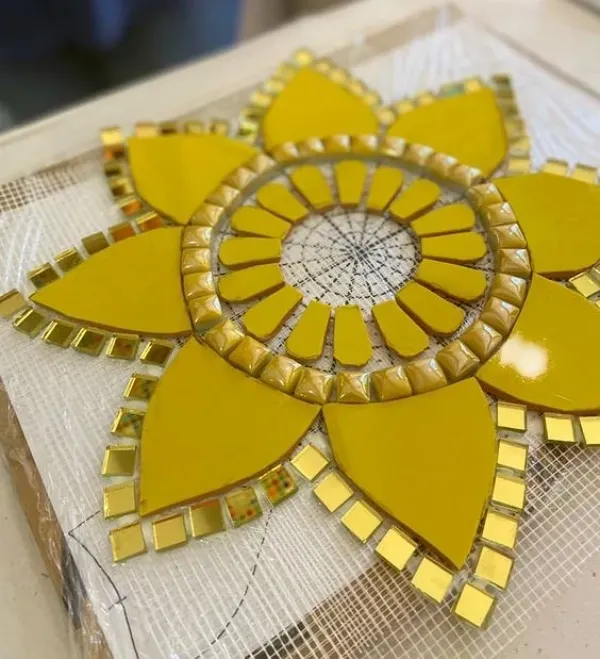 Casa Bonita: Mandalas em Mosaico para Torneiras
