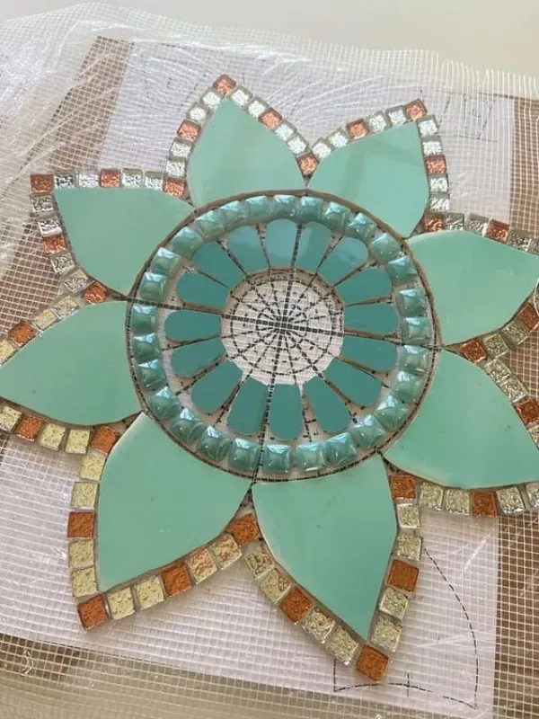 Casa Bonita: Mandalas em Mosaico para Torneiras