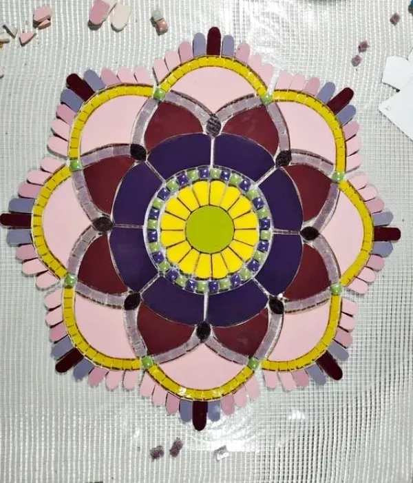 Casa Bonita: Mandalas em Mosaico para Torneiras