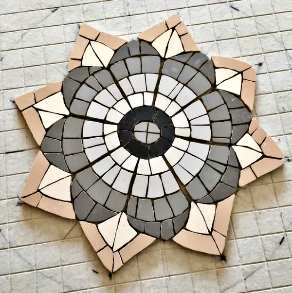 Casa Bonita: Mandalas em Mosaico para Torneiras