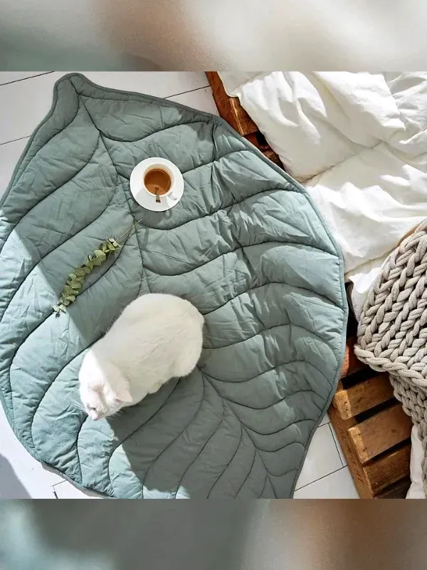 Tapetes artesanais de folhas: aconchego e beleza na decoração