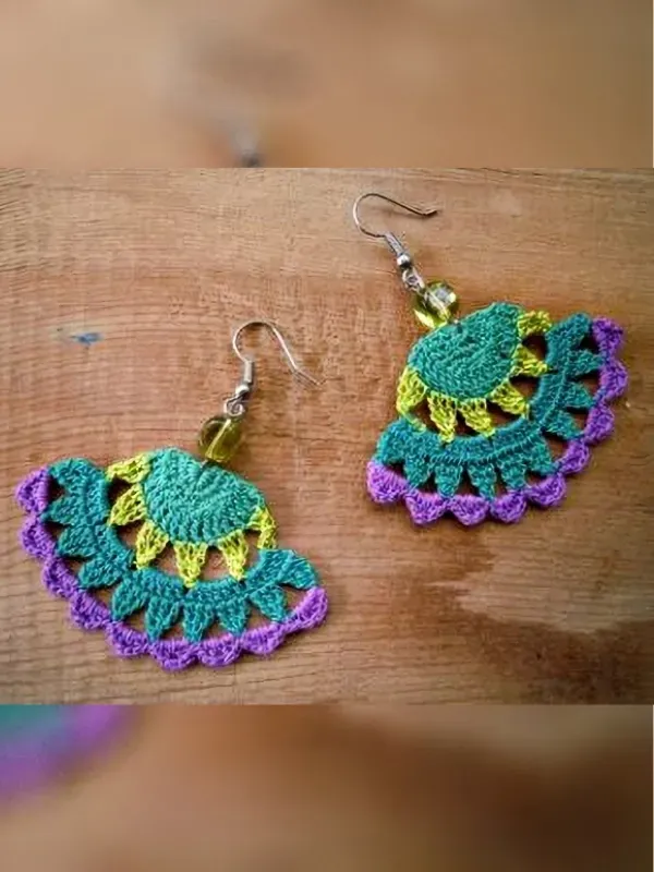 Modelos incríveis de brincos de crochê para você se inspirar!