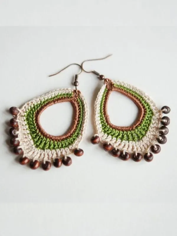 Modelos incríveis de brincos de crochê para você se inspirar!