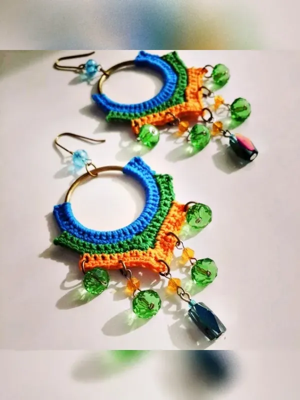 Modelos incríveis de brincos de crochê para você se inspirar!
