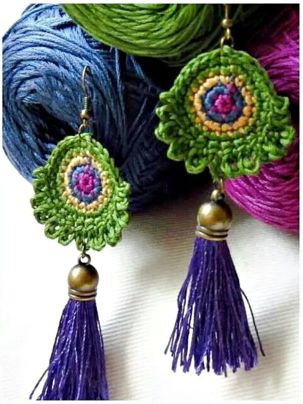 Modelos incríveis de brincos de crochê para você se inspirar!