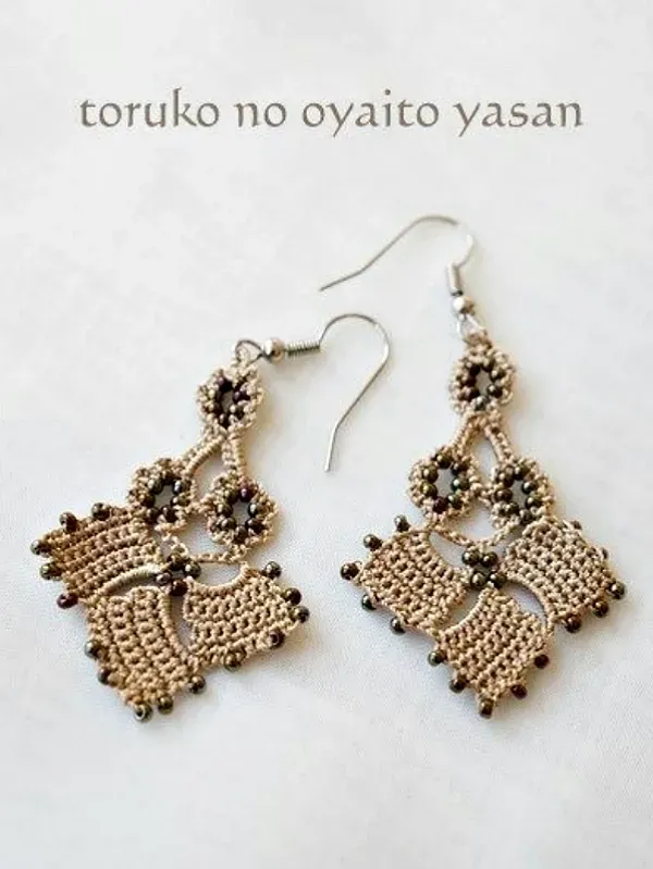 Modelos incríveis de brincos de crochê para você se inspirar!