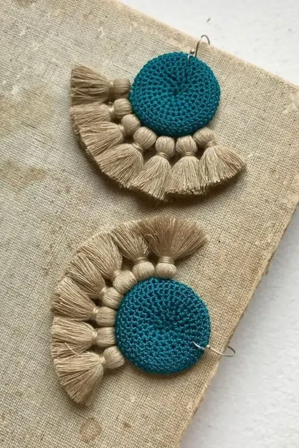 Lindos modelos de brincos de crochê fáceis de fazer e de vender