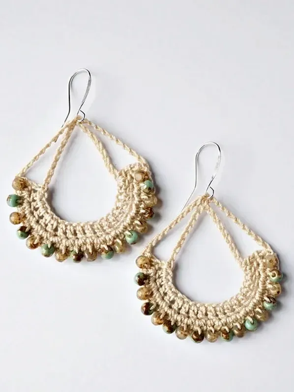 Lindos modelos de brincos de crochê fáceis de fazer e de vender