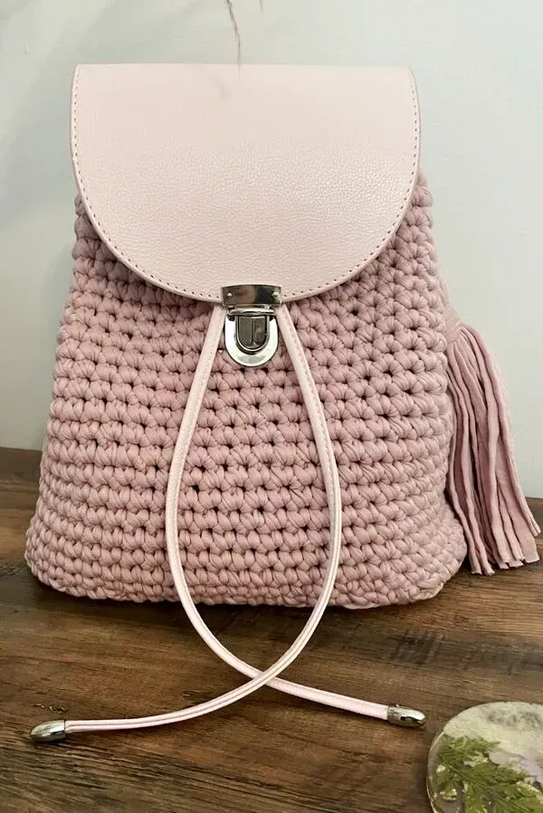 15 Lindos modelos de mochilas de crochê com ponto baixo