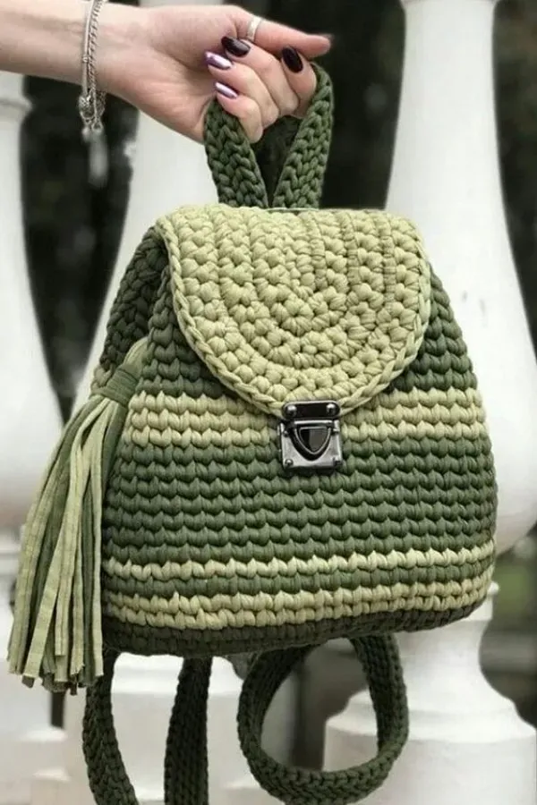15 Lindos modelos de mochilas de crochê com ponto baixo