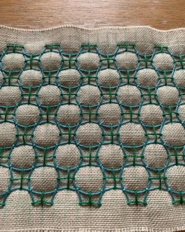 O Bordado Kugurisashi – A Técnica de Sashiko que Cativa
