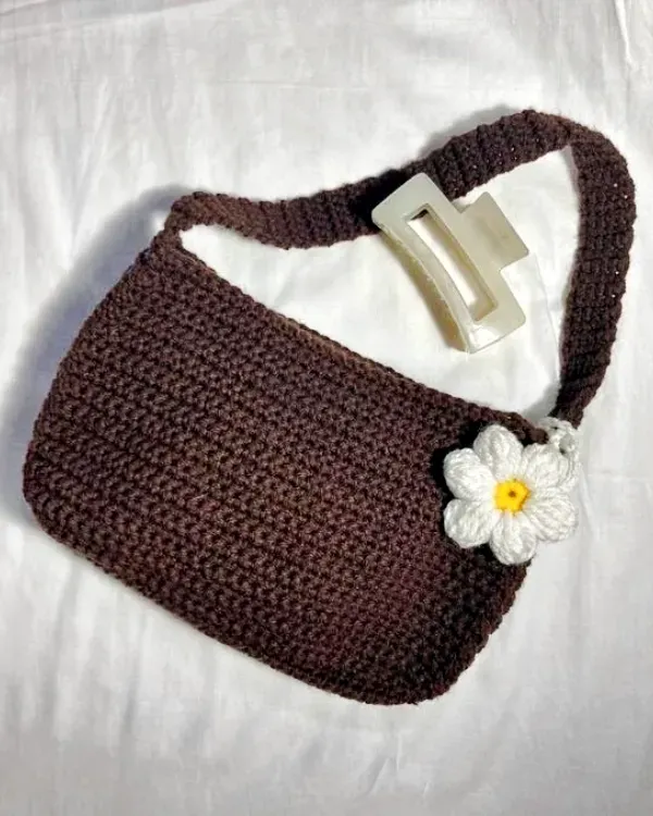 Um Ponto, Inúmeras Possibilidades: Bolsas de Crochê em Ponto Baixo