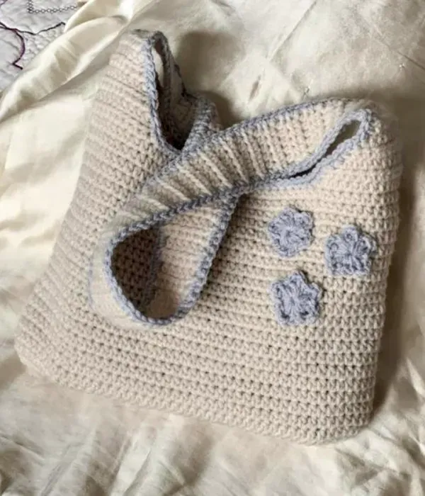 Como um Ponto Simples Faz Maravilhas: Bolsas de Crochê Feitas em Ponto Baixo