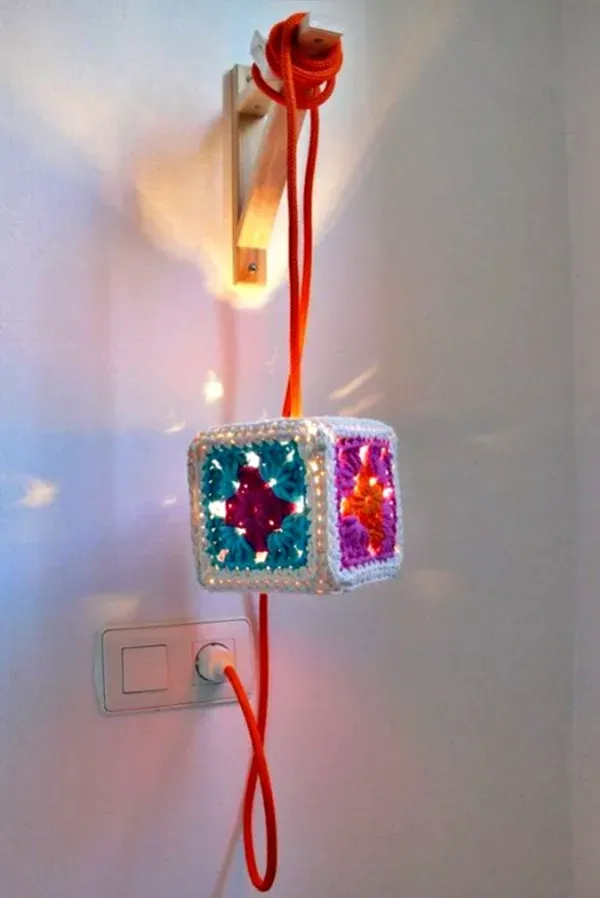 Decorar com Artesanato: Luminárias Pendentes de Crochê para Transformar Seu Espaço