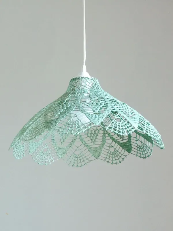 Artesanato na Decoração: Luminárias em Crochê que Transformam Ambientes com Efeito e Originalidade