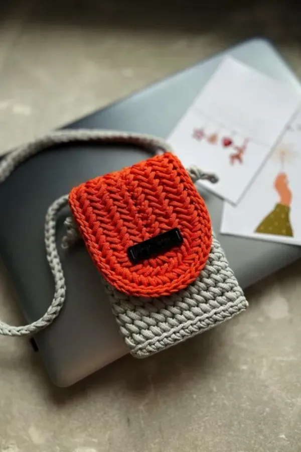 Tendência das Bolsas Artesanais: +21 Modelos de Bolsas de Crochê em Fio de Malha