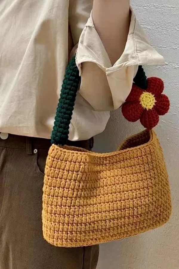 Tendência das Bolsas Artesanais: +21 Modelos de Bolsas de Crochê em Fio de Malha