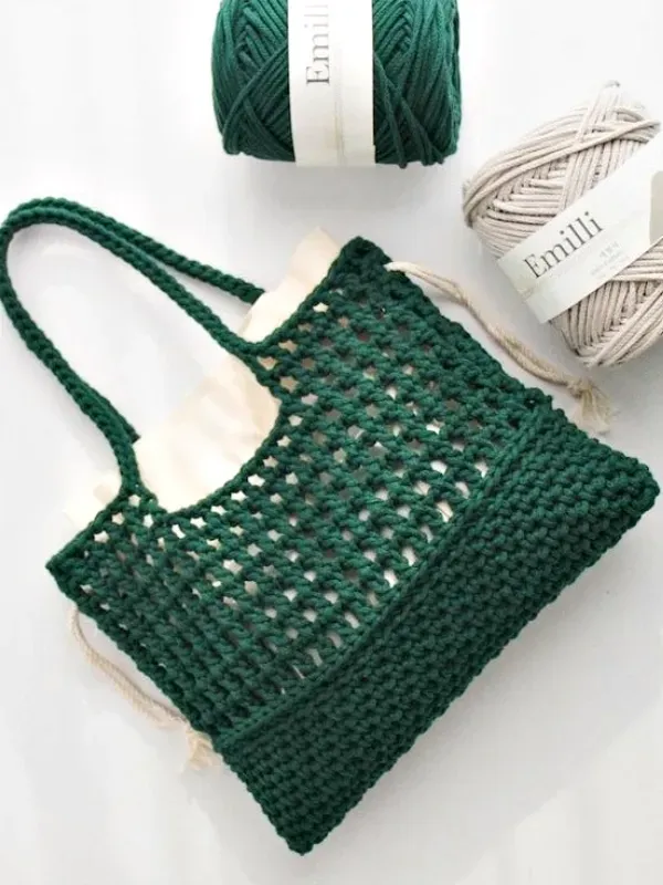 Tendência das Bolsas Artesanais: +21 Modelos de Bolsas de Crochê em Fio de Malha