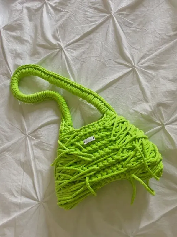 Artesanato na Moda: Inspirações de Bolsas de Crochê em Fio de Malha com Estilo e Versatilidade