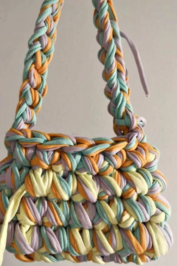 Tendências em Crochê: Descubra Lindos Modelos de Bolsas com Fio de Malha e Inspire-se!