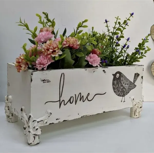 Decoupage Criativa: Dê Vida Nova a Móveis e Objetos