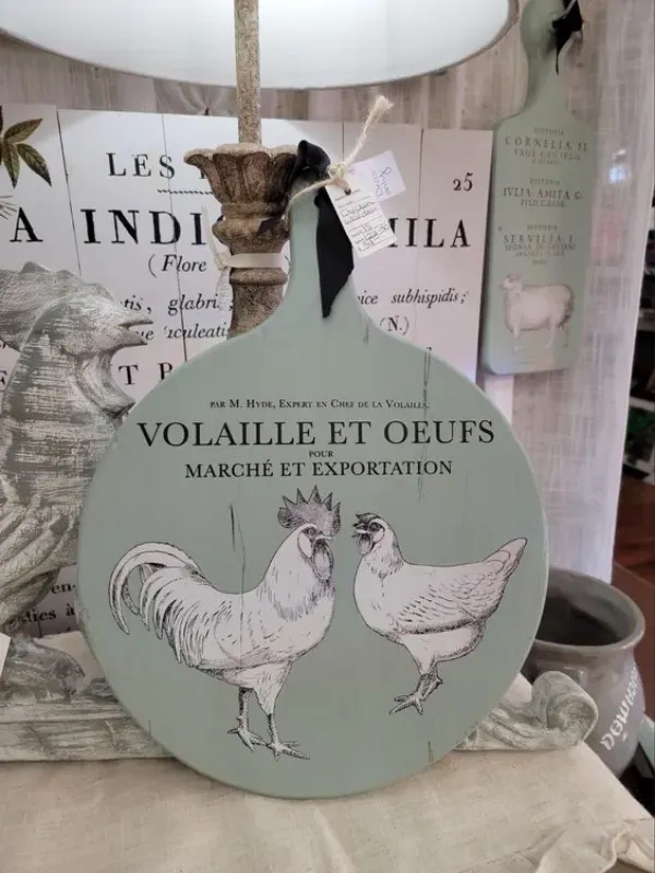 Decoupage Criativa: Dê Vida Nova a Móveis e Objetos