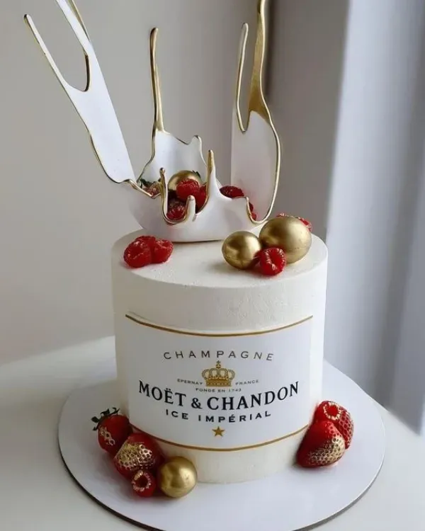 15 Modelos de Bolos Decorados Criativos para sua Festa!