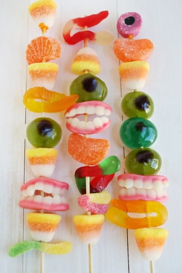 Decoração Fácil de Halloween e Ideias de Comidas Assustadoramente Divertidas