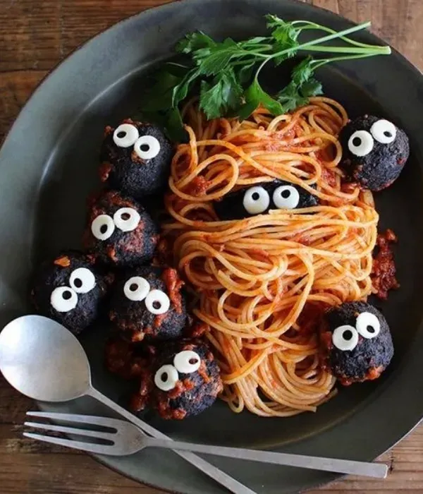 Decoração Fácil de Halloween e Ideias de Comidas Assustadoramente Divertidas