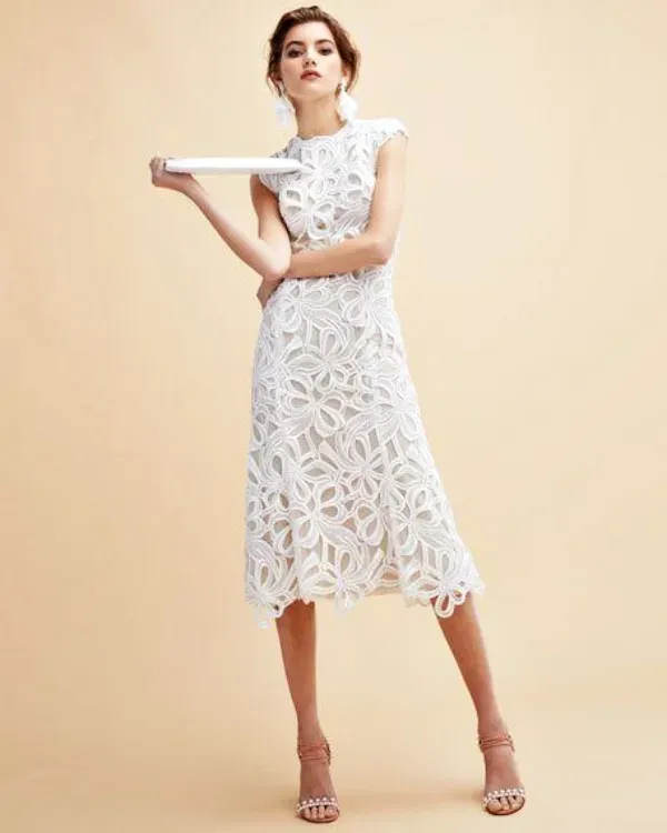 Elegância em Branco: Looks Deslumbrantes para Festa de Ano Novo!