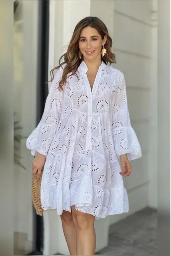 Brilhe no Réveillon: Inspirações de Looks Brancos para Arrasar na Praia! Usar o branco remete à pureza, paz, renovação e esperança.