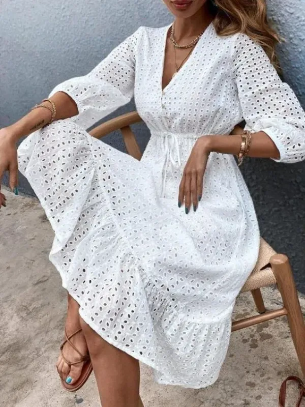 Brilhe no Réveillon: Inspirações de Looks Brancos para Arrasar na Praia! Usar o branco remete à pureza, paz, renovação e esperança.