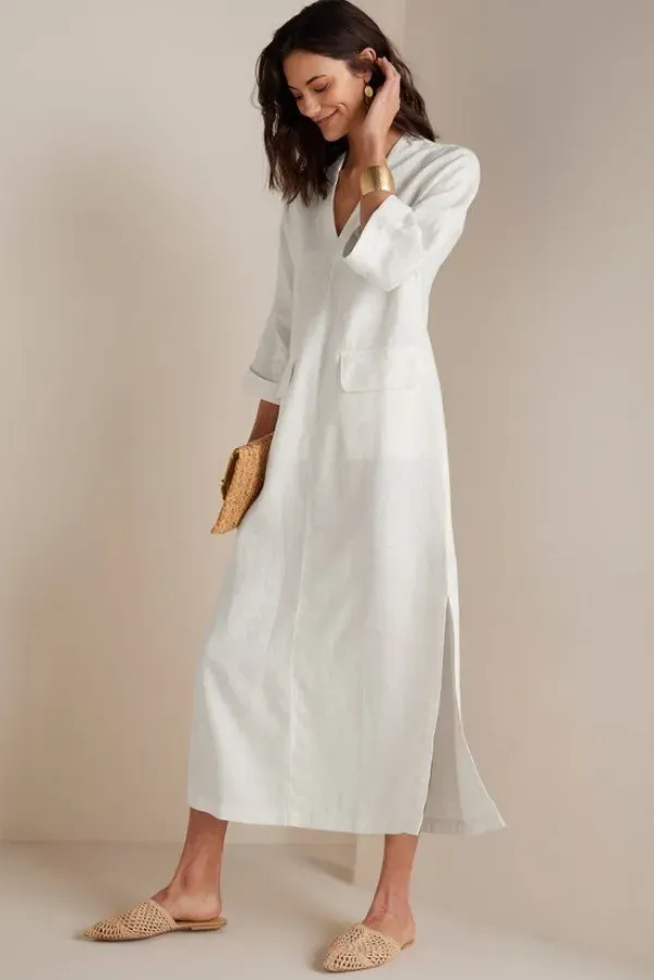Brilhe no Réveillon: Inspirações de Looks Brancos para Arrasar na Praia! Usar o branco remete à pureza, paz, renovação e esperança.