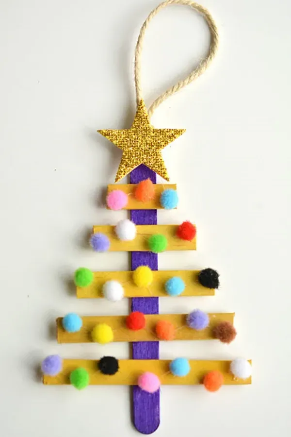 Preparando para o Natal: Crie Enfeites de Natal Incríveis e Baratas com Palitos