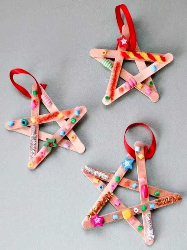 Preparando para o Natal: Crie Enfeites de Natal Incríveis e Baratas com Palitos