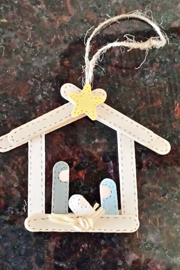 Preparando para o Natal: Crie Enfeites de Natal Incríveis e Baratas com Palitos