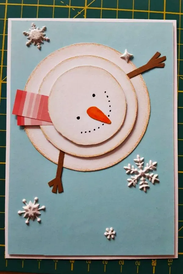 Ideias Encantadoras de Tags e Cartões DIY para o Natal, compartilhando presentes únicos. Mergulhe nesta magia do artesanato natalino.