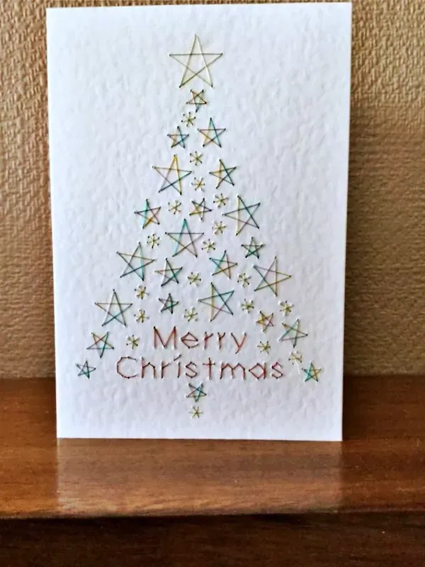 Ideias Encantadoras de Tags e Cartões DIY para o Natal, compartilhando presentes únicos. Mergulhe nesta magia do artesanato natalino.